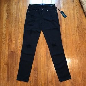 **BRAND NEW** Mia & Moss Skinny Black Ripped Knee